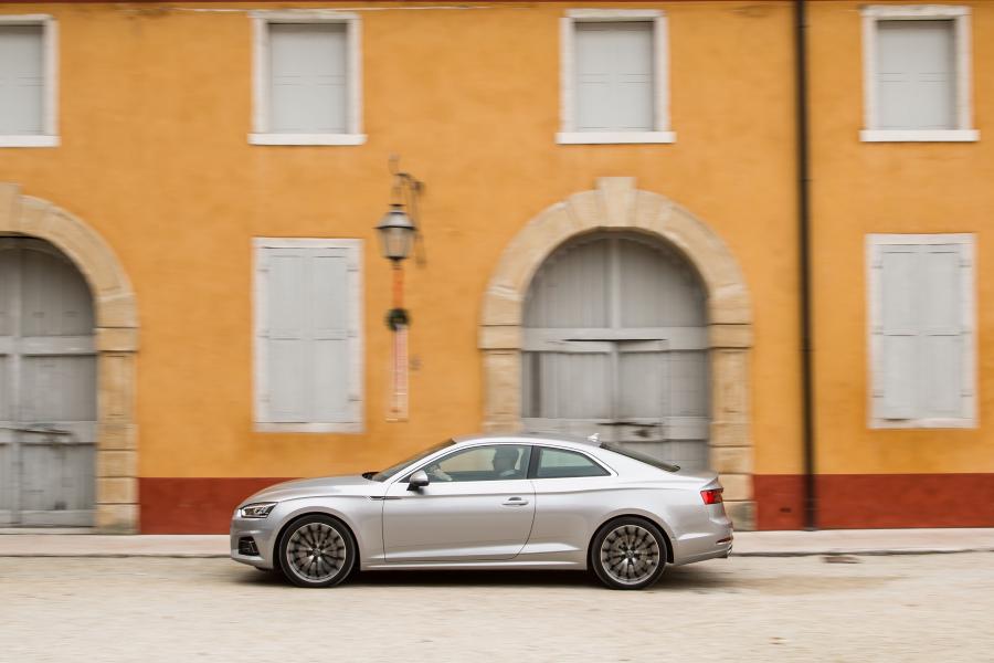  Audi A5 Coupe 2.0 TFSI Quattro 2016 года  (WW) (фото 4 из 30)